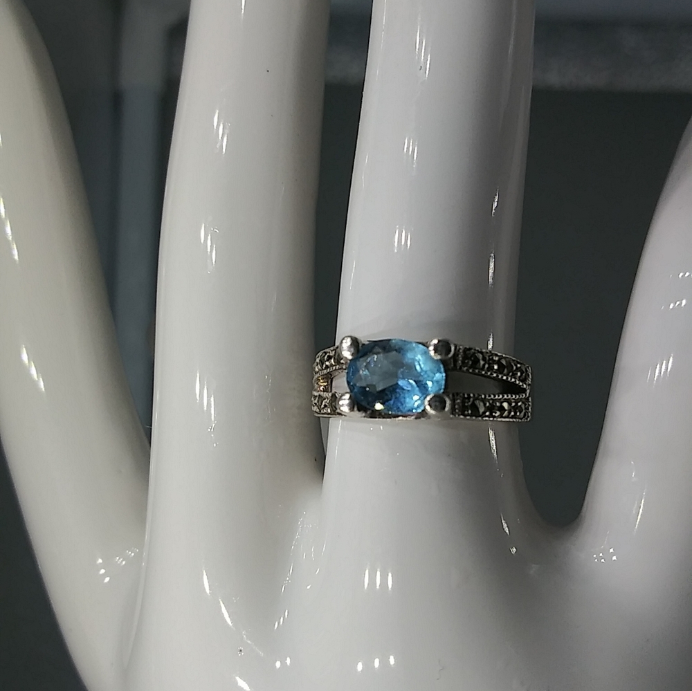 Beautiful blue stone sterling silver ring